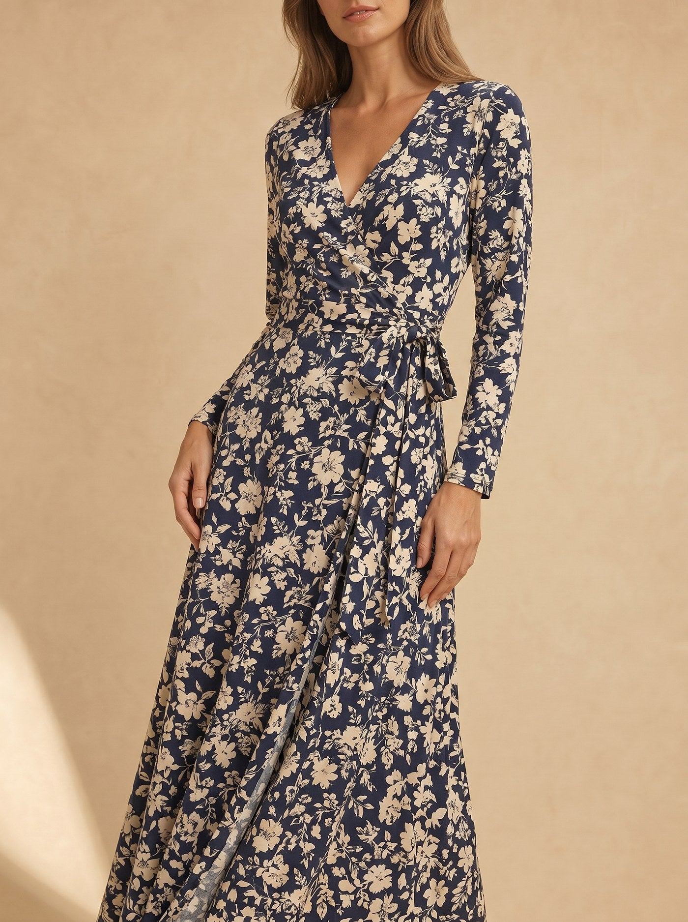 Nora Florales Wickel-Maxikleid Ansicht 4 - Evoke Mode